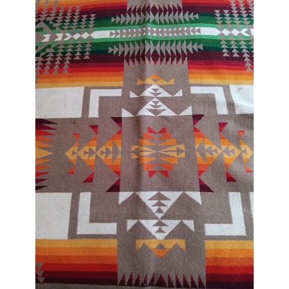 Vtg Wool Pendleton Beaver State Blanket Southwest Aztec Indian Theme 84 x 85 - Picture 4 of 11
